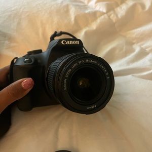 EOS Rebel T7 EF 18-55 mm IS II